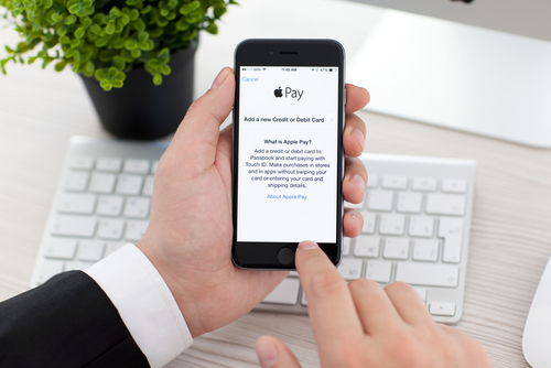 You are currently viewing How Apple Pay Can Benefit Your Business